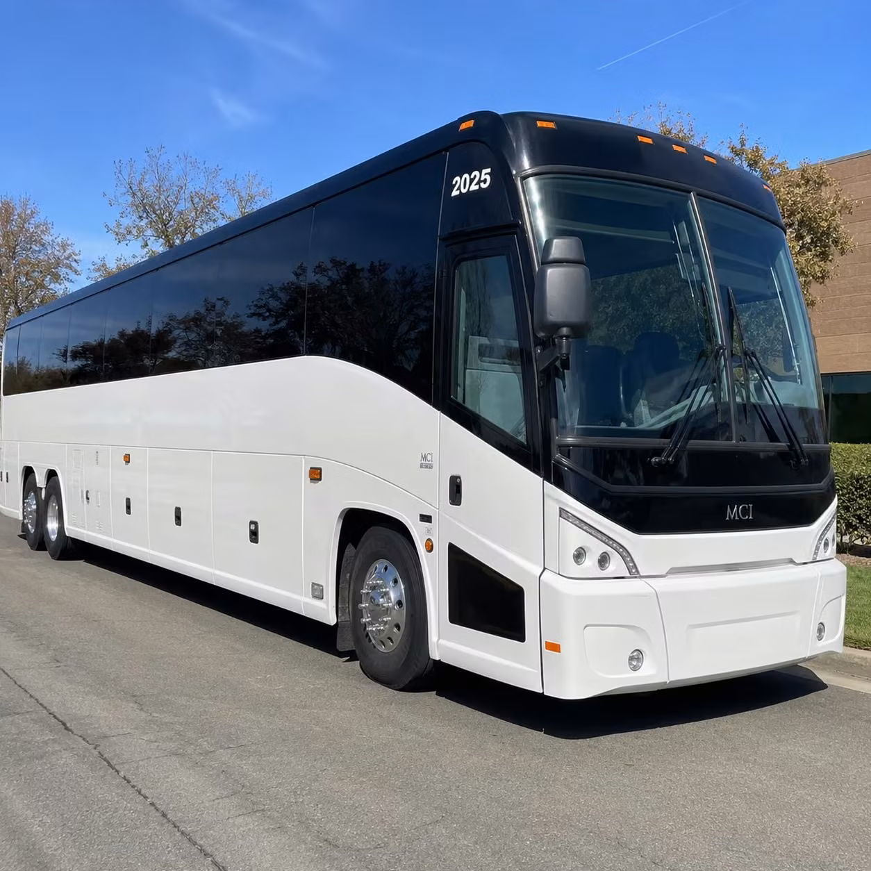 charter bus rentals for jacksonville jaguars and daytona 500 fan groups from palm coast